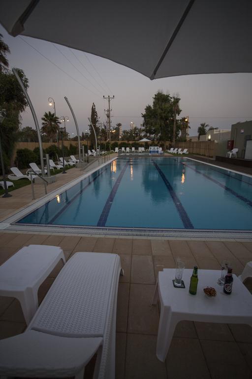 Desert Iris Hotel Yeroham Dış mekan fotoğraf
