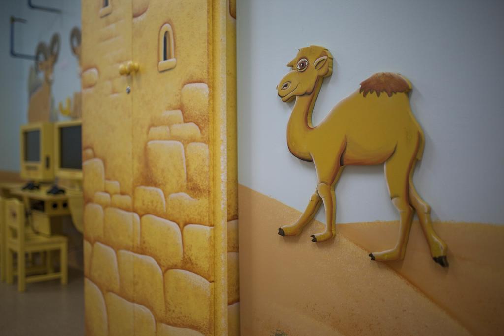 Desert Iris Hotel Yeroham Dış mekan fotoğraf