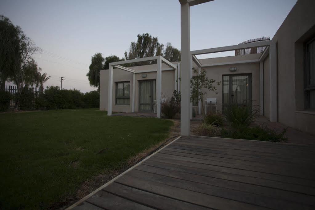 Desert Iris Hotel Yeroham Dış mekan fotoğraf